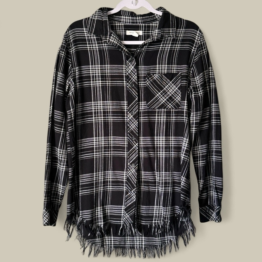 beachlunchlounge Black & White Plaid Flannel Shirt